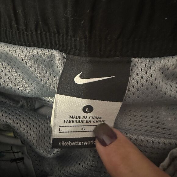 Nike Men's Multicolor Polyester Pull On Swim Trunk Logo Print Shorts Size large - Picture 6 of 6